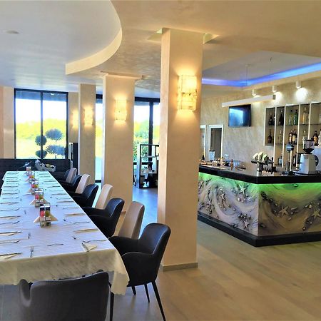 Apart-Hotel Panorama Sea Lux Приморско Екстериор снимка