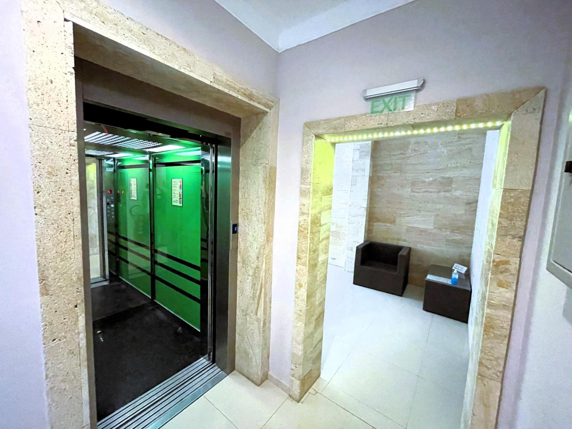 Apart-Hotel Panorama Sea Lux Приморско Екстериор снимка
