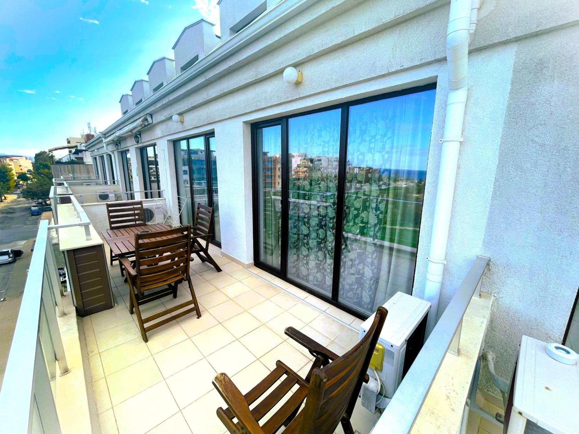 Apart-Hotel Panorama Sea Lux Приморско Екстериор снимка