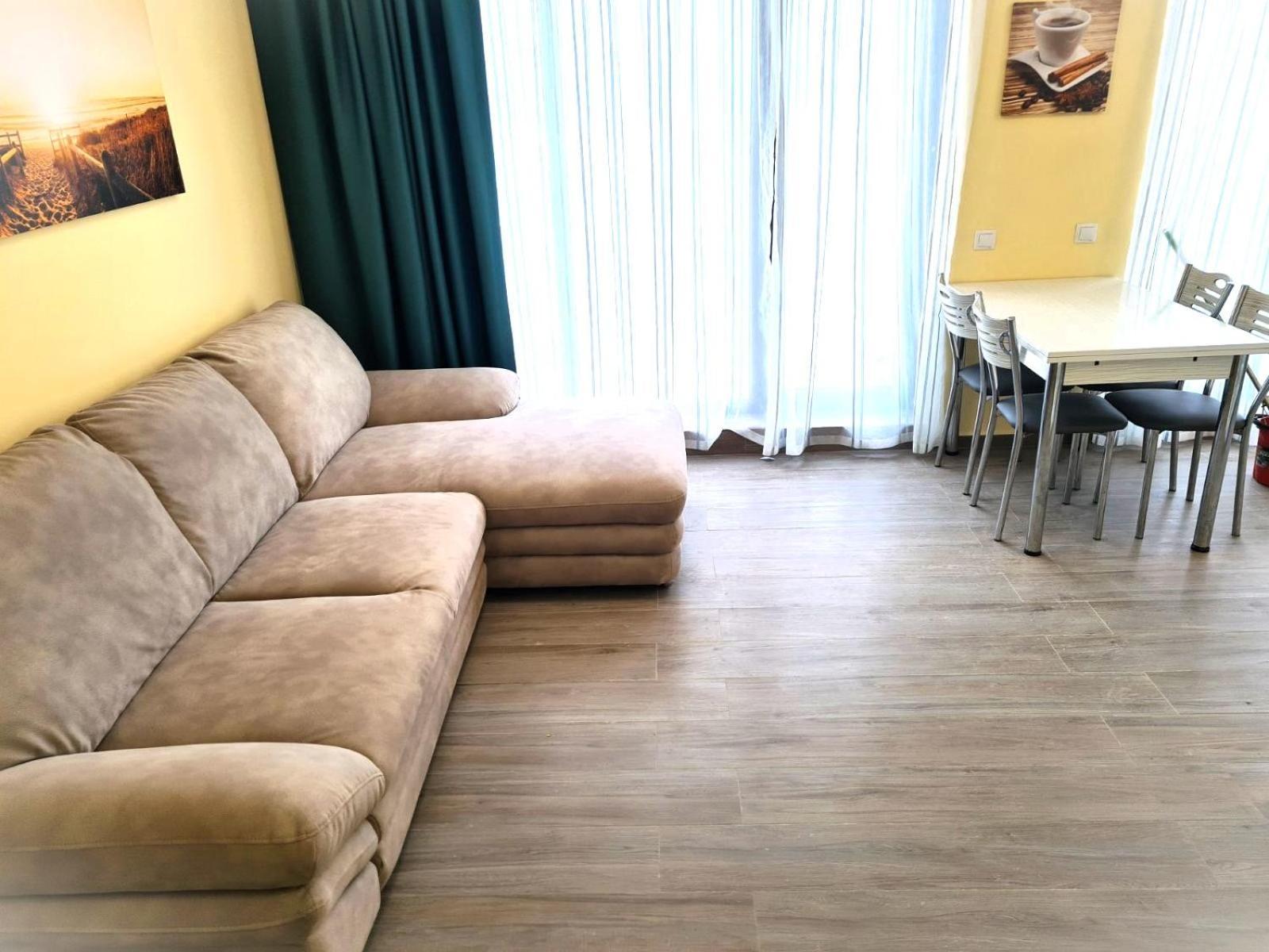 Apart-Hotel Panorama Sea Lux Приморско Екстериор снимка