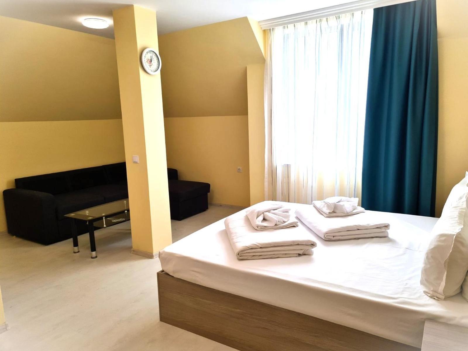Apart-Hotel Panorama Sea Lux Приморско Екстериор снимка