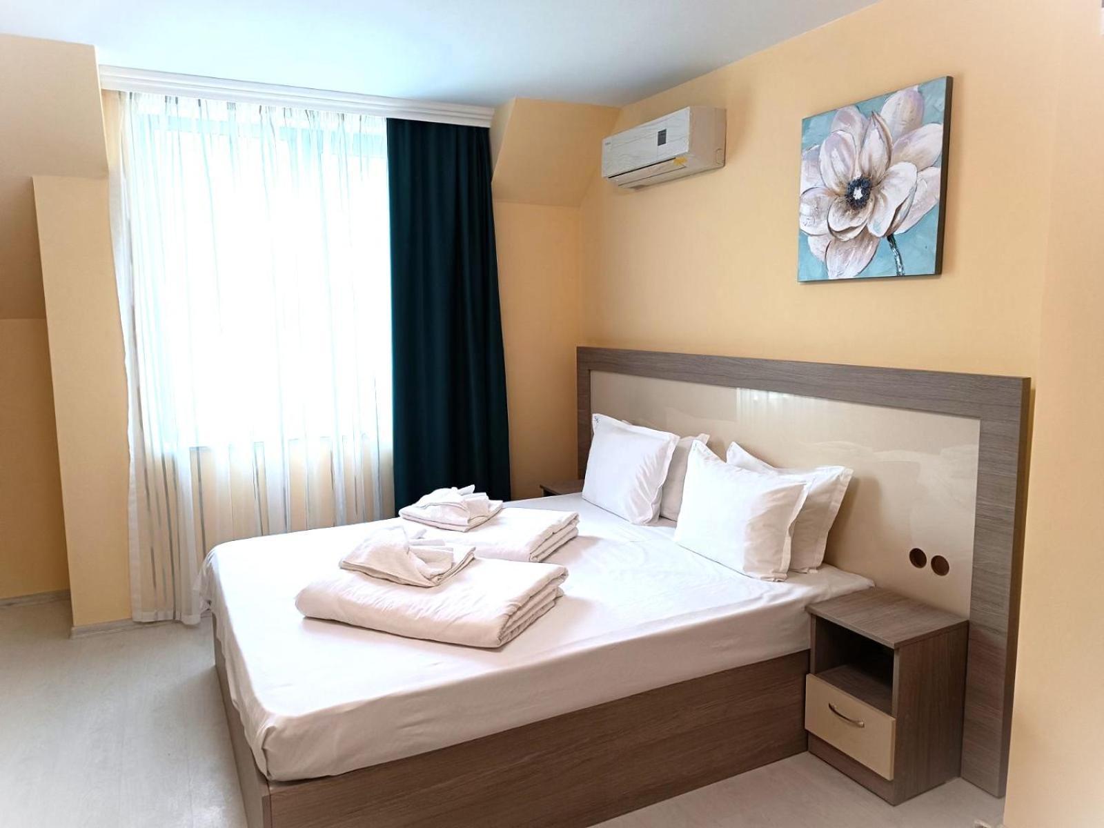 Apart-Hotel Panorama Sea Lux Приморско Екстериор снимка